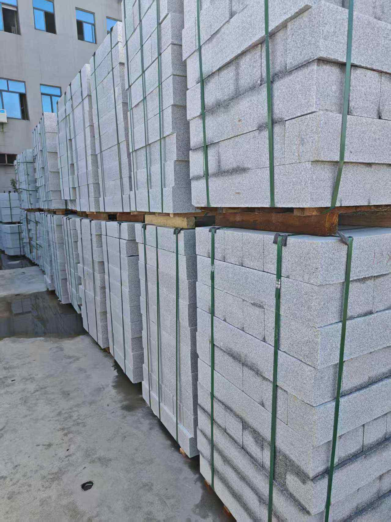 三沙芝麻白路牙石，路侧石