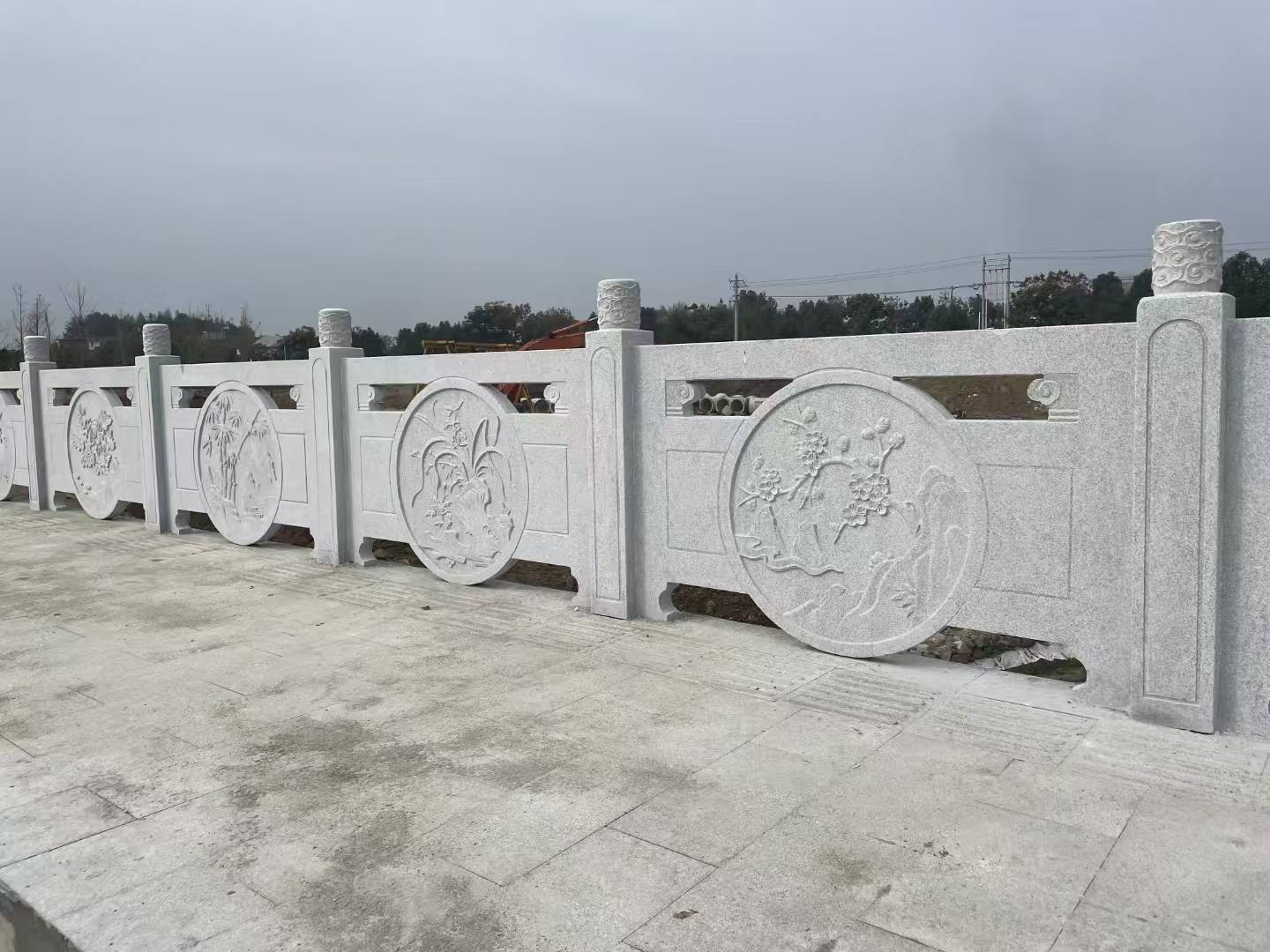 三沙芝麻白河道栏杆 石材栏杆