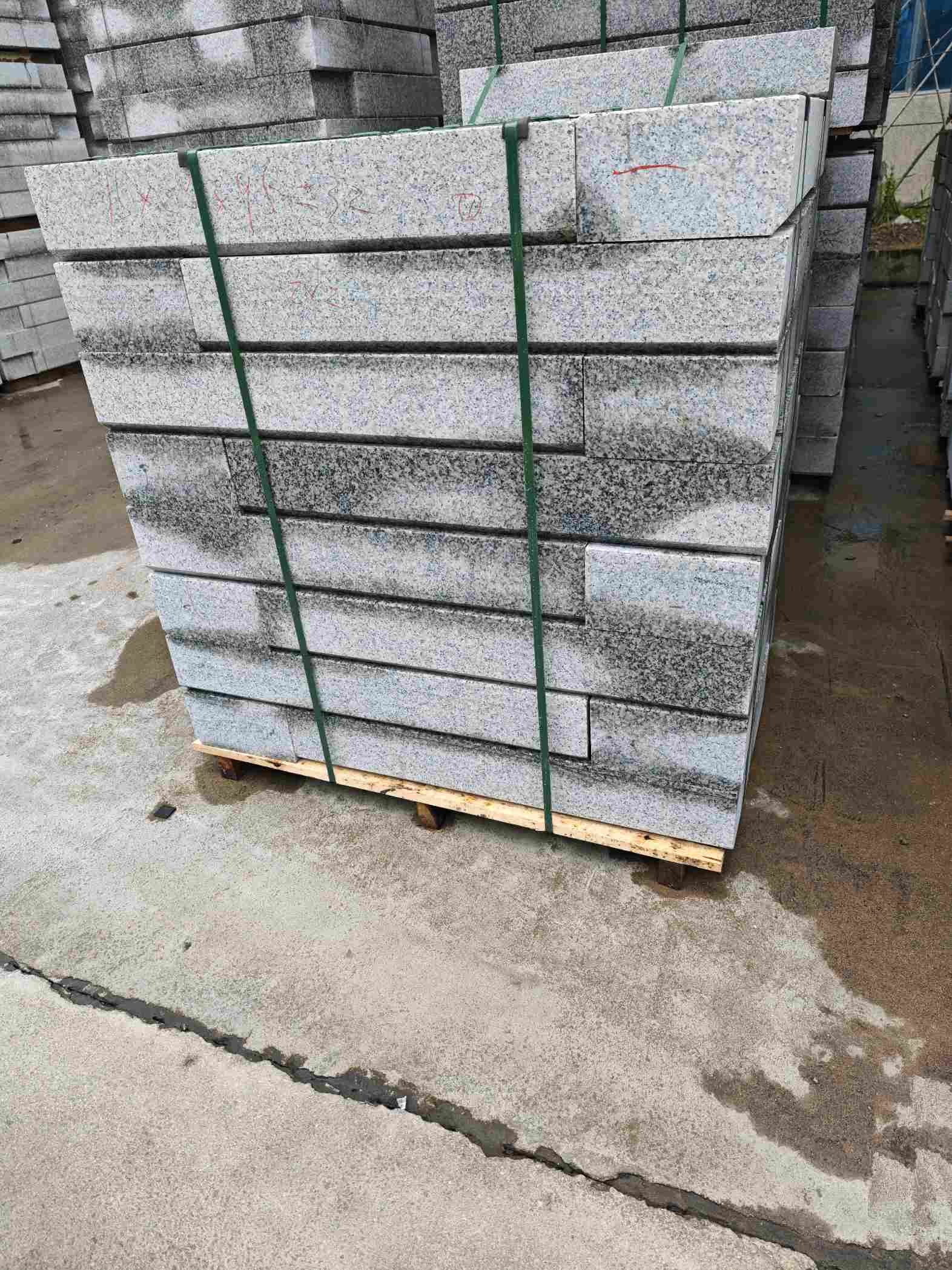 三沙芙蓉白路牙石，马路牙子